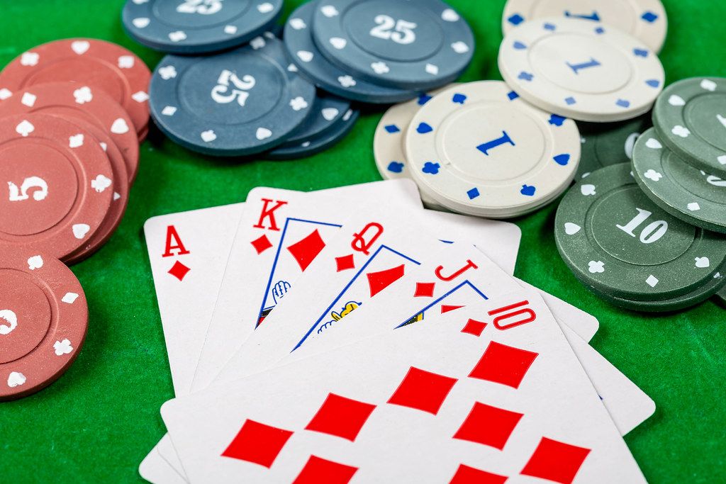 what is a 3 bet in poker chips and cards
